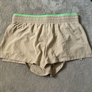 Fabletics Hali Run Short 3.5”